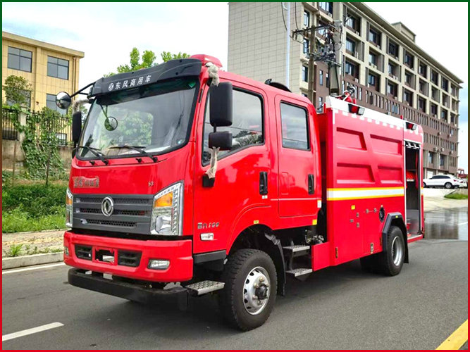 Xe chữa cháy 5 khối Dongfeng 4x4 cứu hỏa 5m3